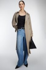 Mid-Rise Wide Leg Jean - Image 2