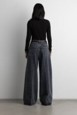 High-Rise Wide Leg Jean - Image 4