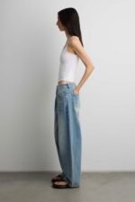 27" CURVE LEG MID RISE DENIM JEAN - Image 4