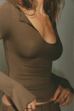 Notched V Neck Long Sleeve - Image 5