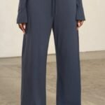 Essential Straight Leg Pant