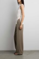 Mid-Rise Wide Leg Pant - Image 2