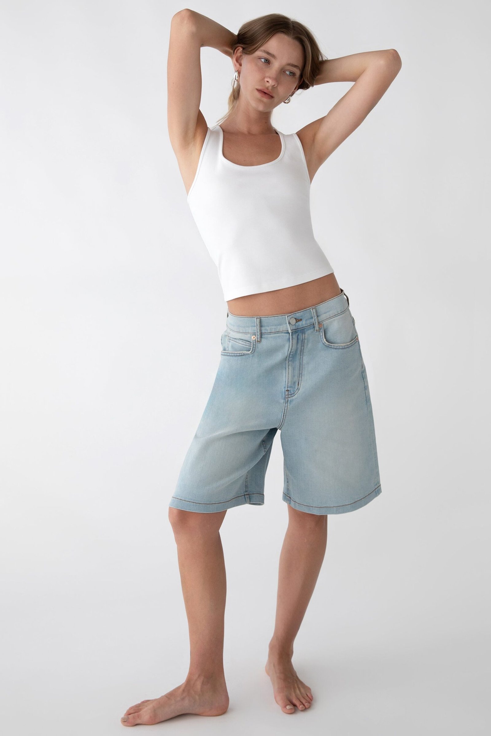 Short-13626_Stone_Light_Wash-1.jpg Stretch Denim Jort - Image 1