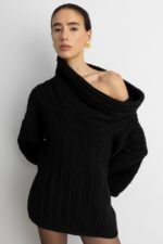 Oversized Slouchy Off The Shoulder Sweater - Image 6