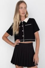 Cropped Knit Contrast Trim Top - Image 3