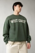 Oversized Graphic Sweatshirt - Image 2