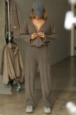 Relaxed V-Neck Cardigan - Image 4