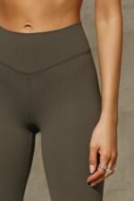 Second Skin Bootcut Legging - Image 3