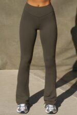 Second Skin Bootcut Legging - Image 6