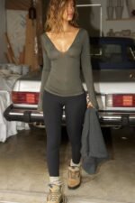 Notched V Neck Long Sleeve - Image 6